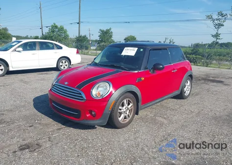 2013 Mini Hardtop Cooper из США, поврежденный, VIN WMWSU3C55DT682736